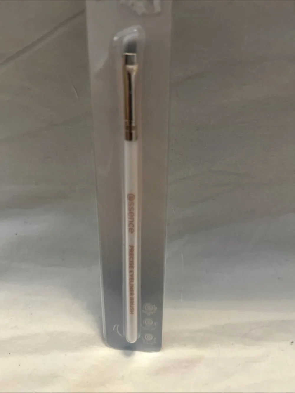 Essence Precise Eyeliner Brush